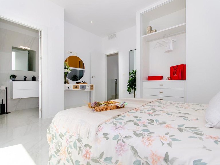 Villa for Sale in Orihuela, Alicante 31