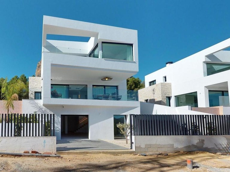 Villa for Sale in Polop, Alicante 8