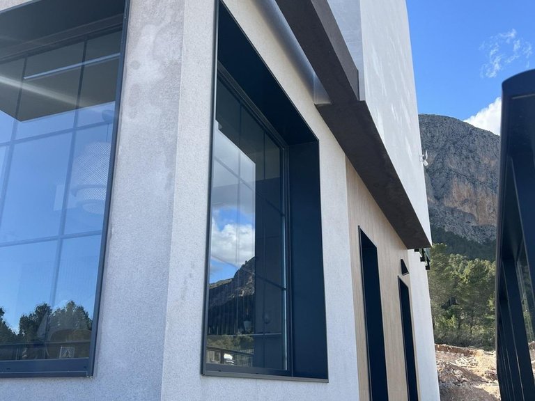 Villa for Sale in Polop, Alicante 9