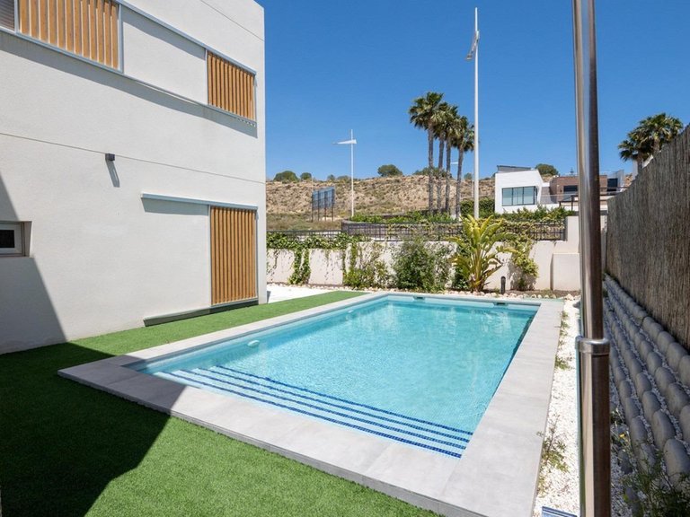 Villa for Sale in Algorfa, Alicante 6