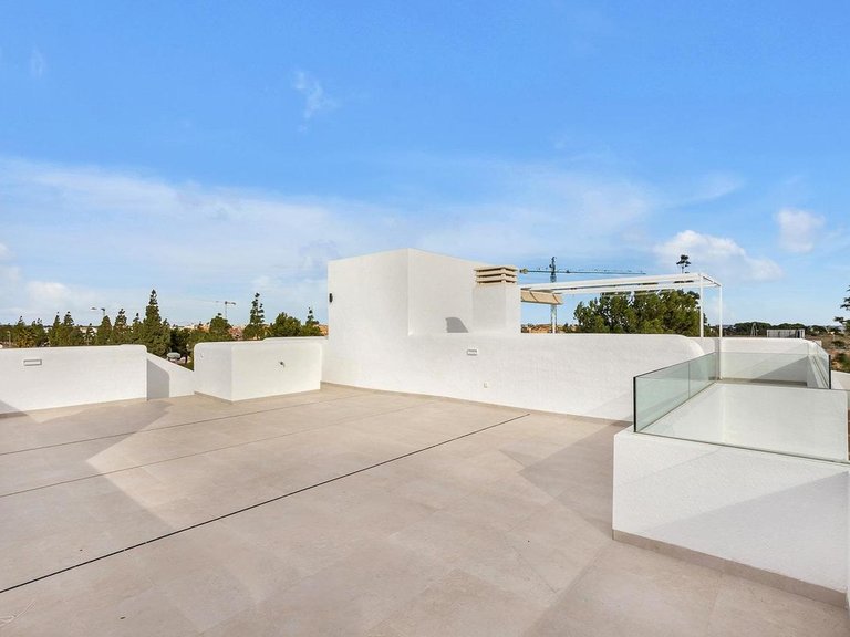 Villa for Sale in Los Alcazares, Murcia 18