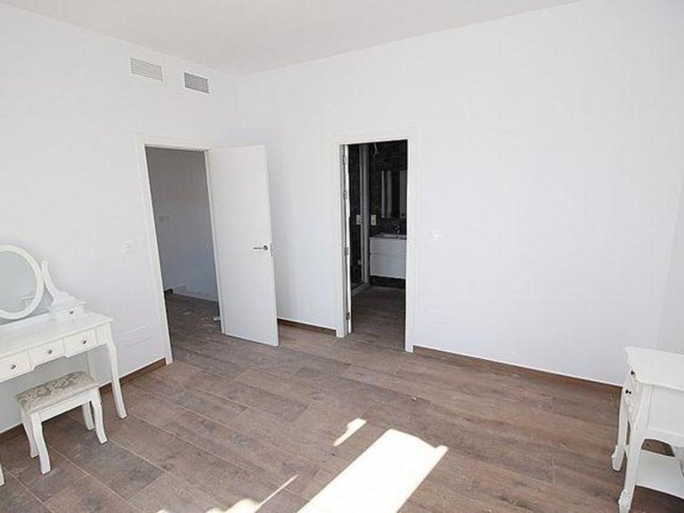 Villa for Sale in Pinoso, Alicante 7