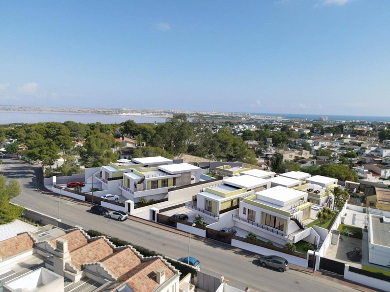 Villa for Sale in Torrevieja, Alicante 9