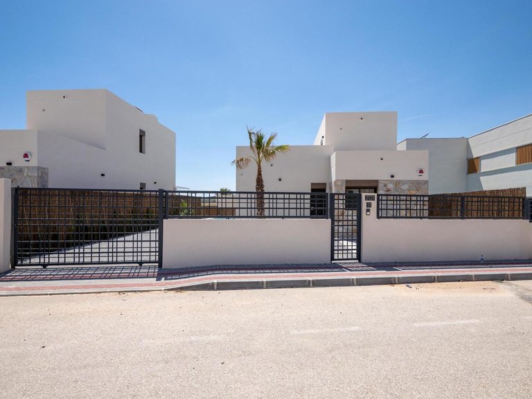 Villa for Sale in Algorfa, Alicante 18