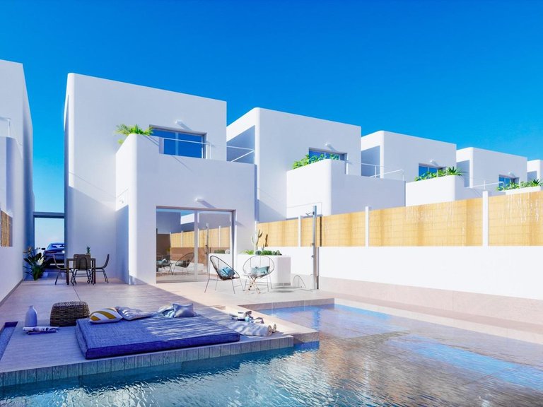 Villa for Sale in Los Alcazares, Murcia 1