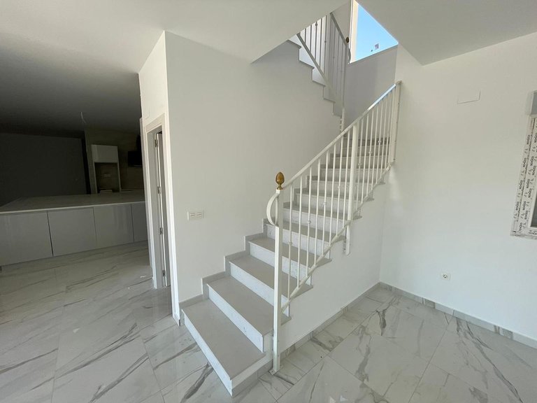 Villa for Sale in Pinoso, Alicante 4