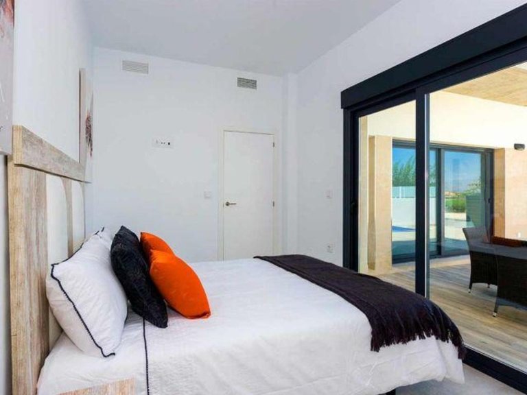 Town House for Sale in Daya Nueva, Alicante 12