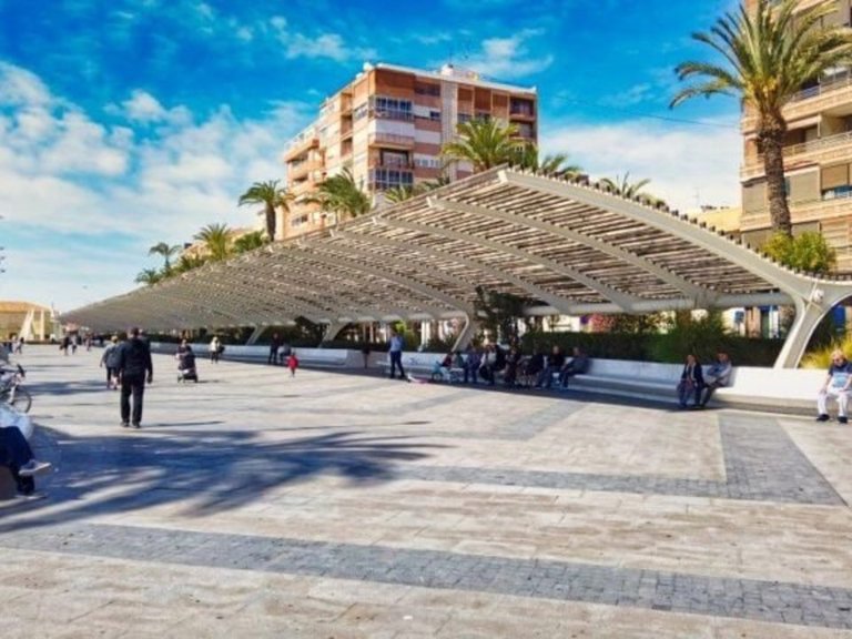 Villa for Sale in Torrevieja, Alicante 17