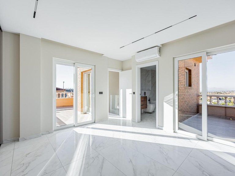 Villa for Sale in Rojales, Alicante 35