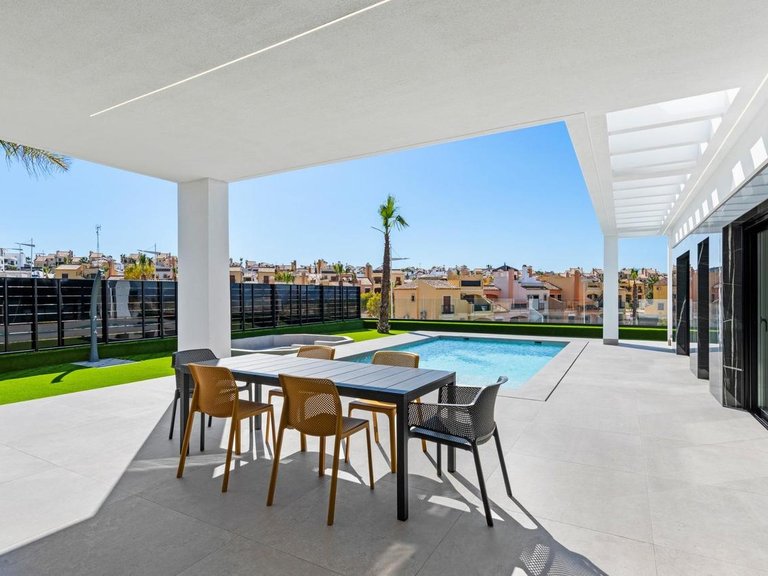 Villa for Sale in Algorfa, Alicante 33