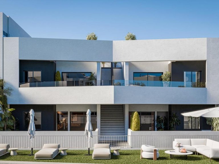 Villa for Sale in San Miguel De Salinas, Alicante 1