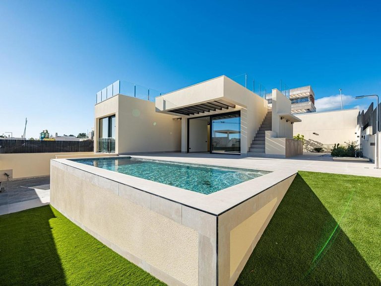 Villa for Sale in Polop, Alicante 1