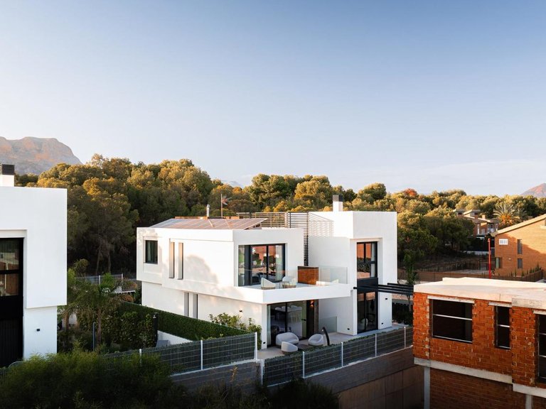 Villa for Sale in La Nucia, Alicante 4