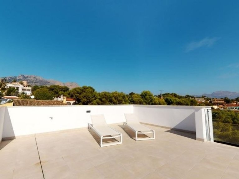 Villa for Sale in La Nucia, Alicante 26