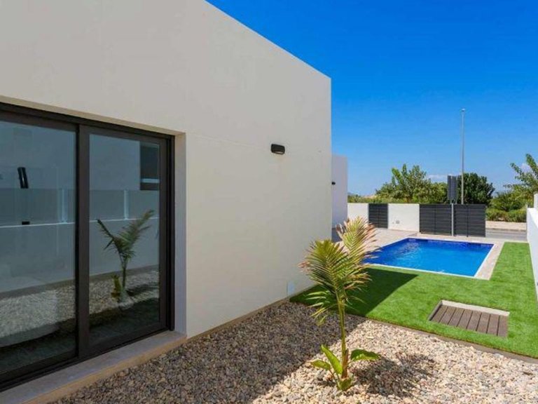 Villa for Sale in Daya Nueva, Alicante 27