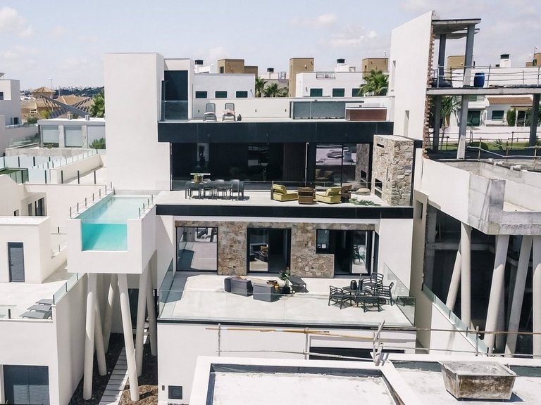 Villa for Sale in Rojales, Alicante 1