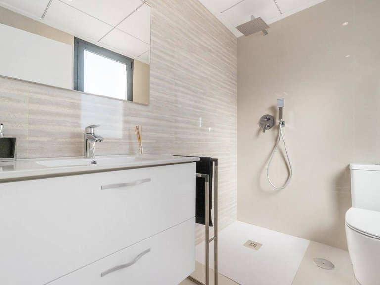 Villa for Sale in Los Montesinos, Alicante 11