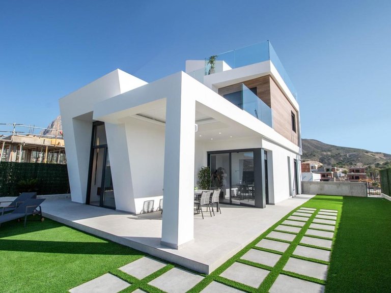 Villa for Sale in Finestrat, Alicante 28