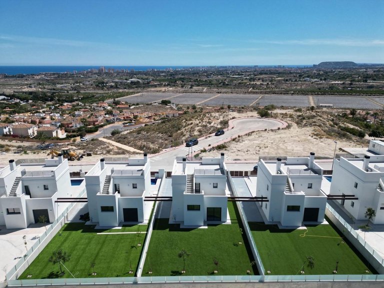Villa for Sale in Mutxamel, Alicante 24