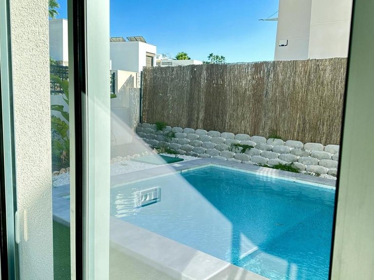 Villa for Sale in Algorfa, Alicante 32
