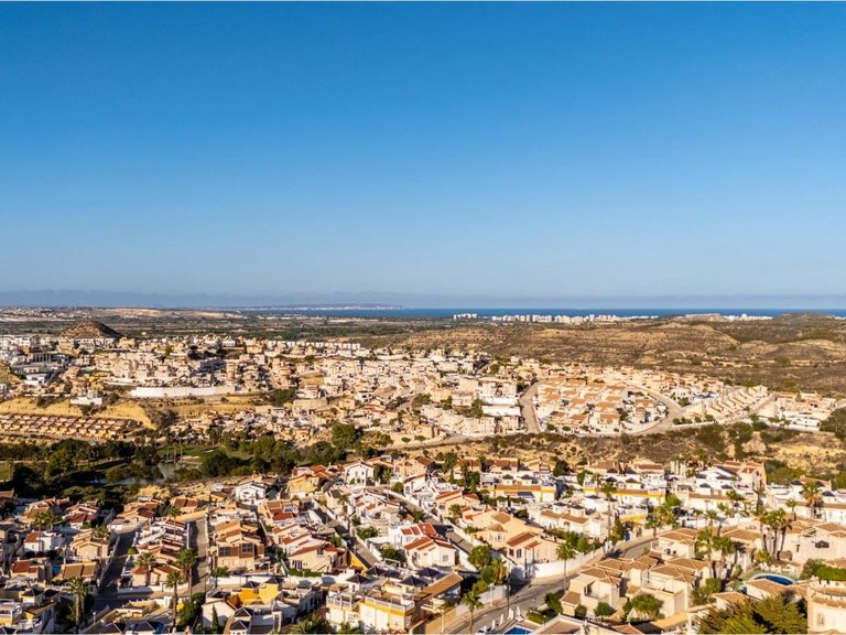 Villa for Sale in Rojales, Alicante 10