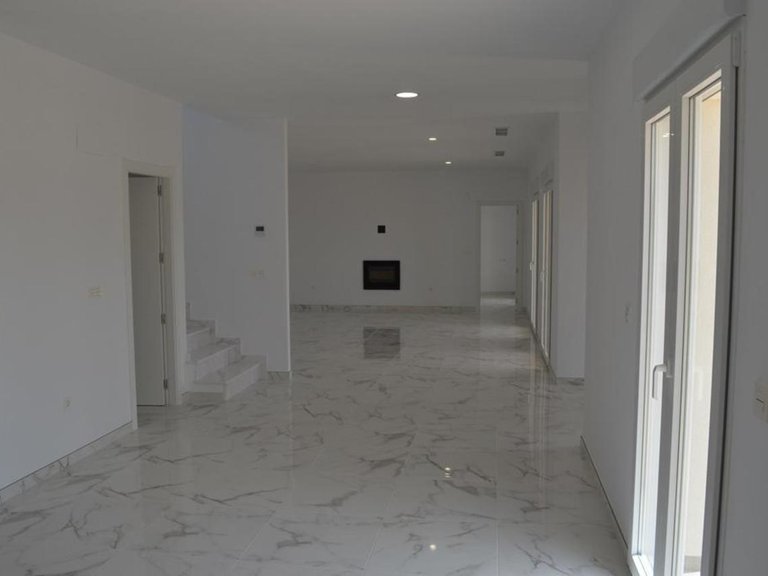 Villa for Sale in Pinoso, Alicante 9