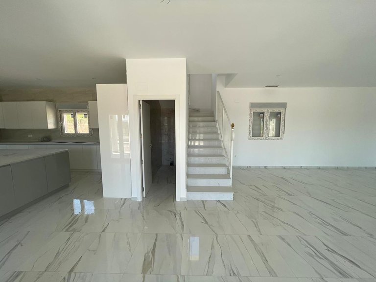 Villa for Sale in Pinoso, Alicante 2