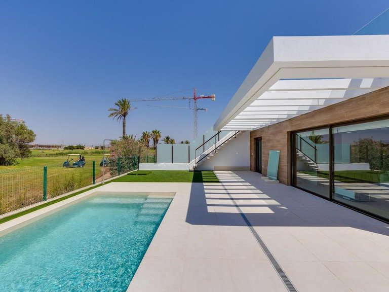Villa for Sale in Los Alcazares, Murcia 4