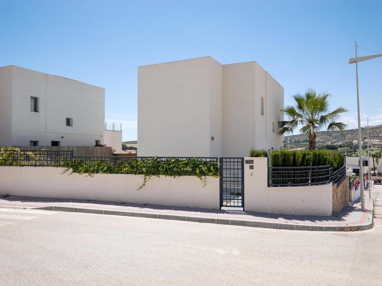 Villa for Sale in Algorfa, Alicante 33