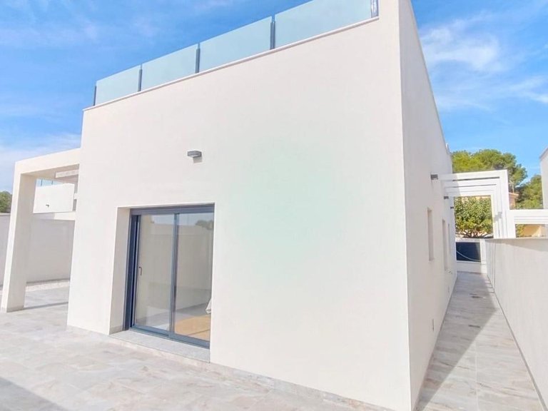 Villa for Sale in Pilar De La Horadada, Alicante 15