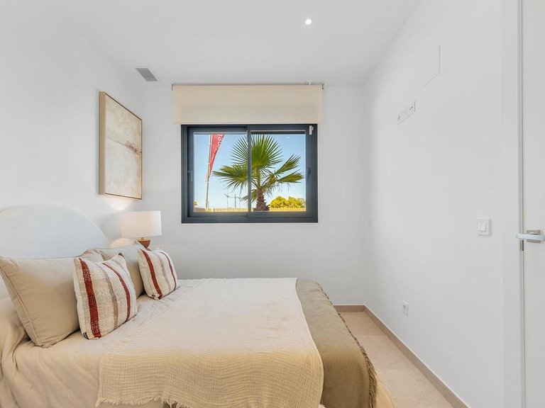 Villa for Sale in Dolores, Alicante 32