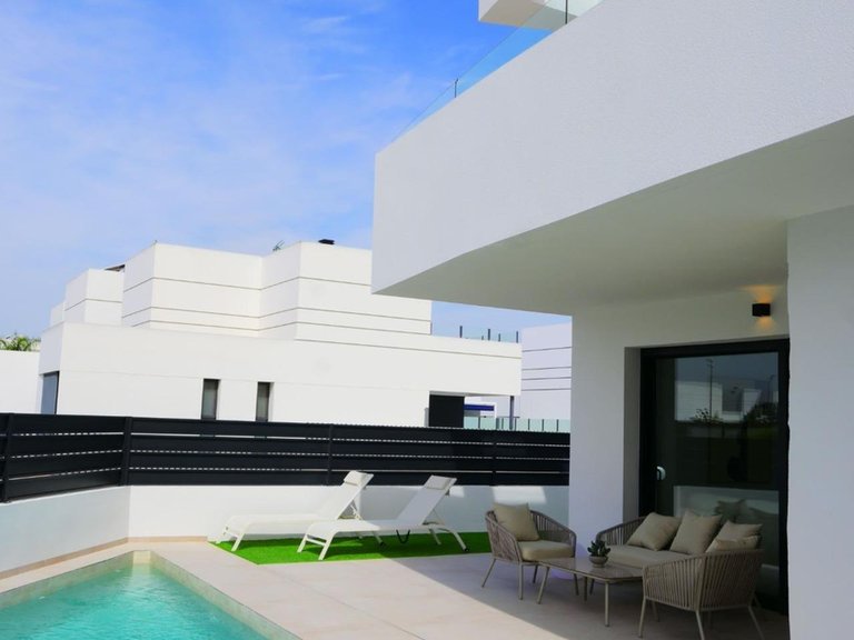Villa for Sale in Dolores, Alicante 8