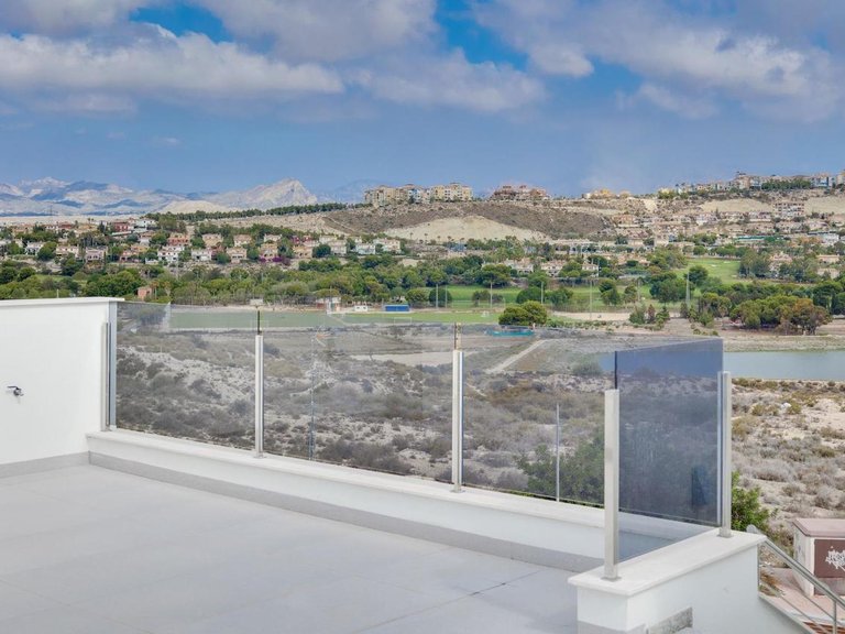 Villa for Sale in Mutxamel, Alicante 18