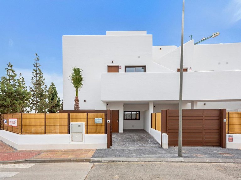Villa for Sale in Los Alcazares, Murcia 41
