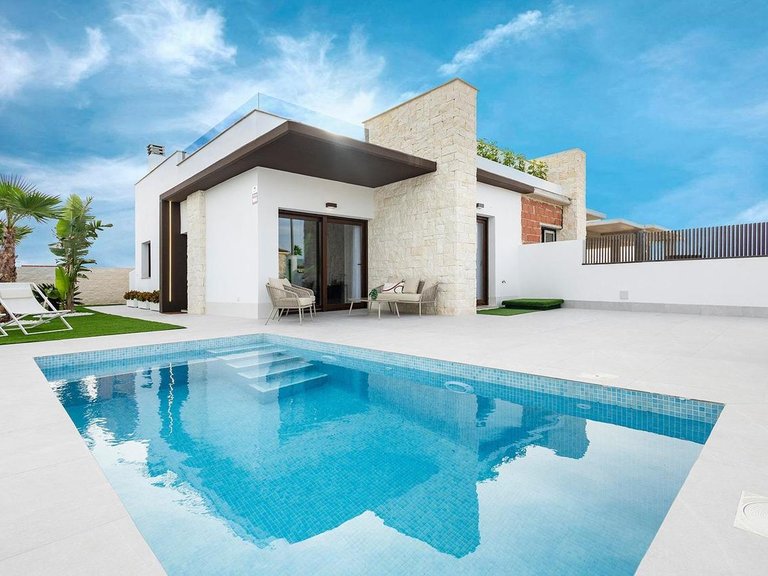 Villa for Sale in Orihuela, Alicante 2