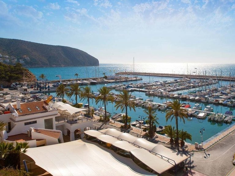 Villa for Sale in Moraira, Alicante 35