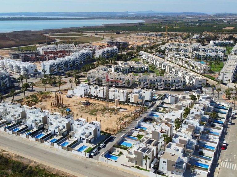 Town House for Sale in Guardamar Del Segura, Alicante 36