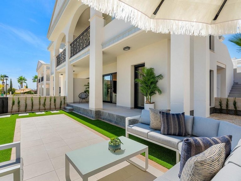 Villa for Sale in Rojales, Alicante 6