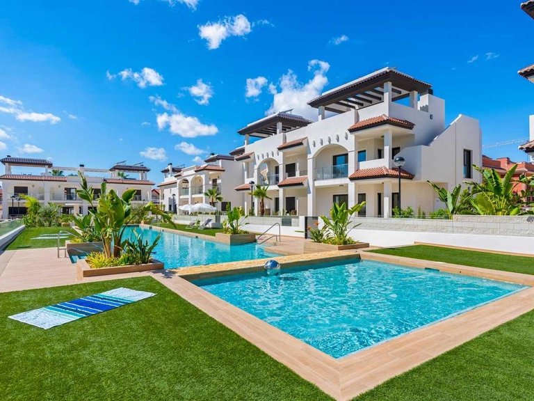 Villa for Sale in Rojales, Alicante 4