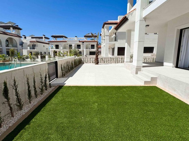 Villa for Sale in Rojales, Alicante 12