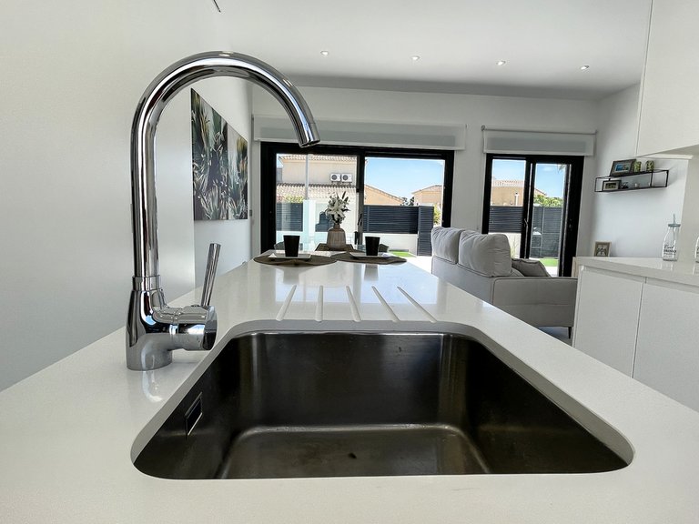Villa for Sale in Pinar De Campoverde, Alicante 9