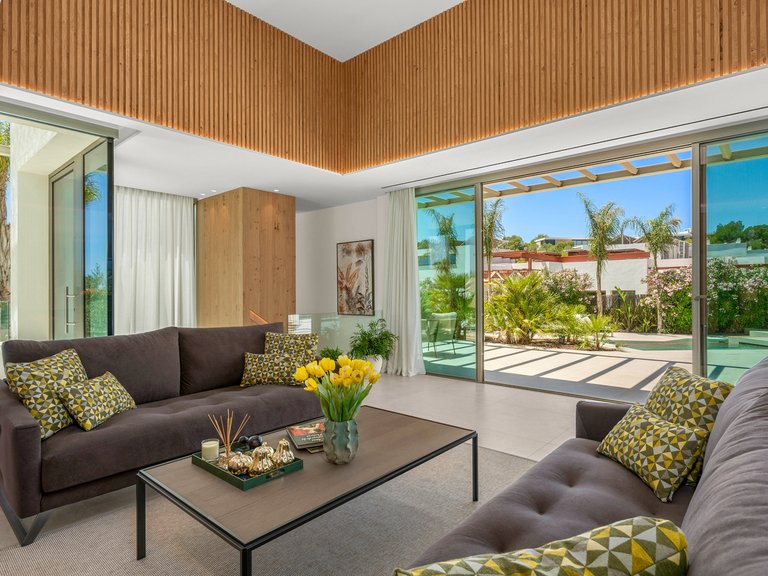 Villa for Sale in Las Colinas Golf Resort, Alicante 9