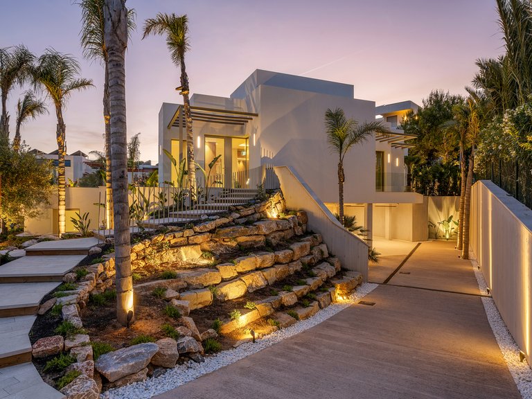 Villa for Sale in Las Colinas Golf Resort, Alicante 35