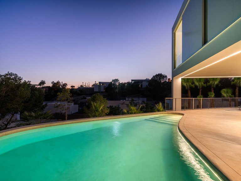 Villa for Sale in Las Colinas Golf Resort, Alicante 10