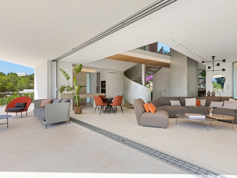 Villa for Sale in Las Colinas Golf Resort, Alicante 5