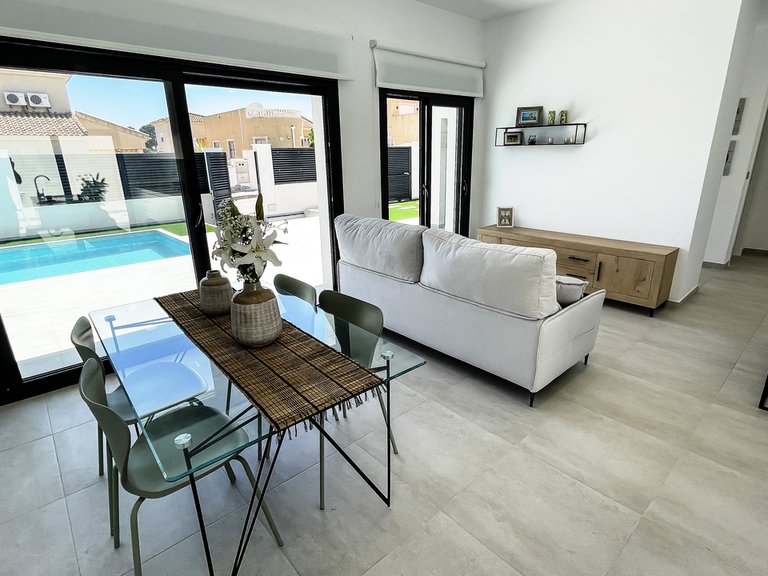 Villa for Sale in Pinar De Campoverde, Alicante 11