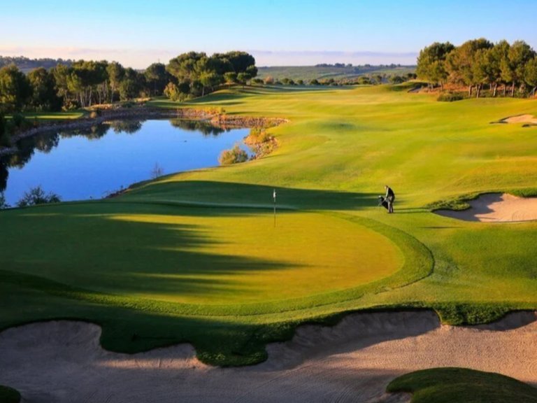 Villa for Sale in Las Colinas Golf Resort, Alicante 11