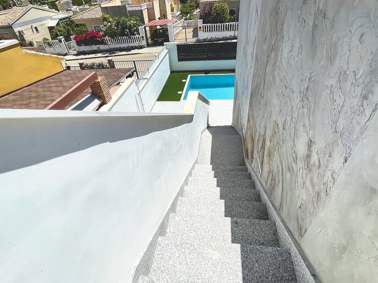 Villa for Sale in Pinar De Campoverde, Alicante 26