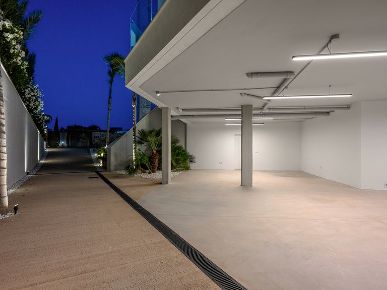Villa for Sale in Las Colinas Golf Resort, Alicante 34