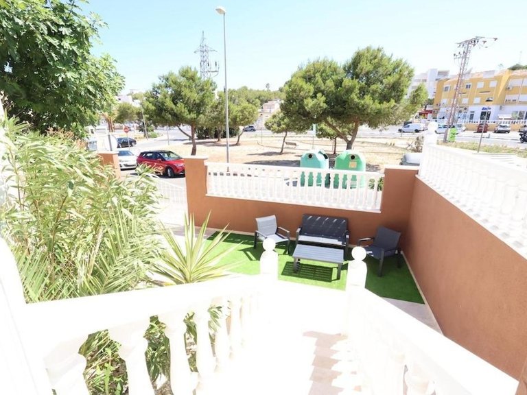 Villa for Sale in Villamartin, Alicante 19